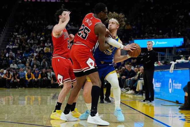 勇士加时遭公牛逆转吞三连败 吉迪三双引领逆转