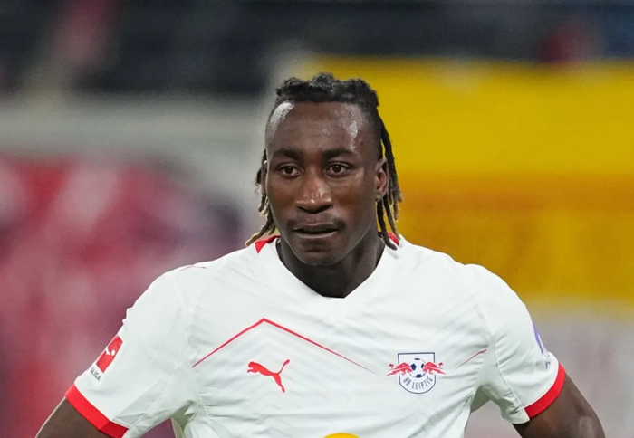 罗德里新合同引皇马关注，瓜帅未来或由马雷斯