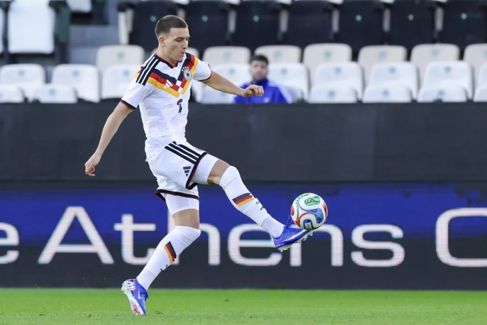 罗德里新合同引皇马关注，瓜帅未来或由马雷斯