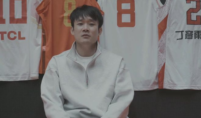 尼克斯球星布伦森致敬丁彦雨航：祝贺其退役开