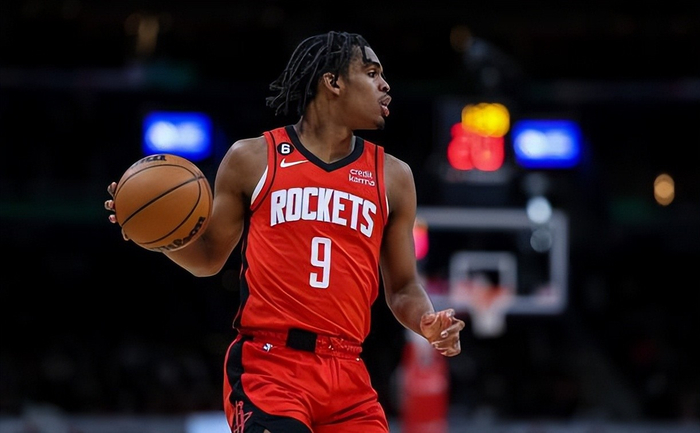 深圳男篮14连胜引热议 克里斯托弗加盟重塑争冠