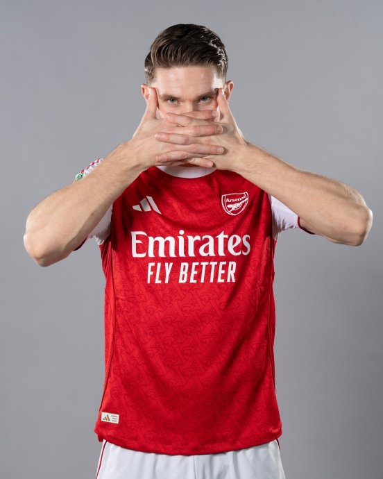 阿森纳2-1曼城 萨卡破门助球队逆转取胜